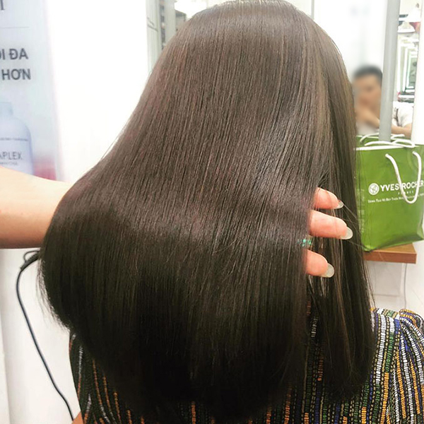 Combo: Cắt + Tẩy + Nhuộm + Phục Hồi Olaplex Dành Cho Nữ Tại Salon Top Hair Việt Nam