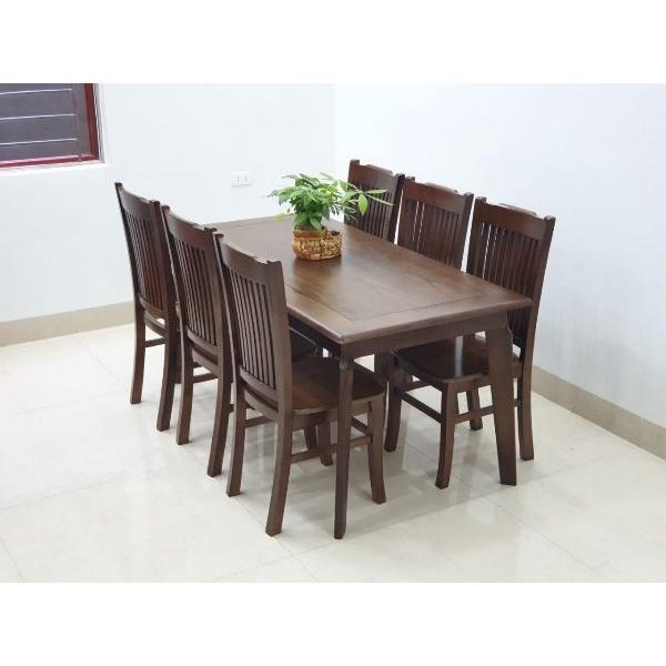 Bàn ăn gỗ sồi nga