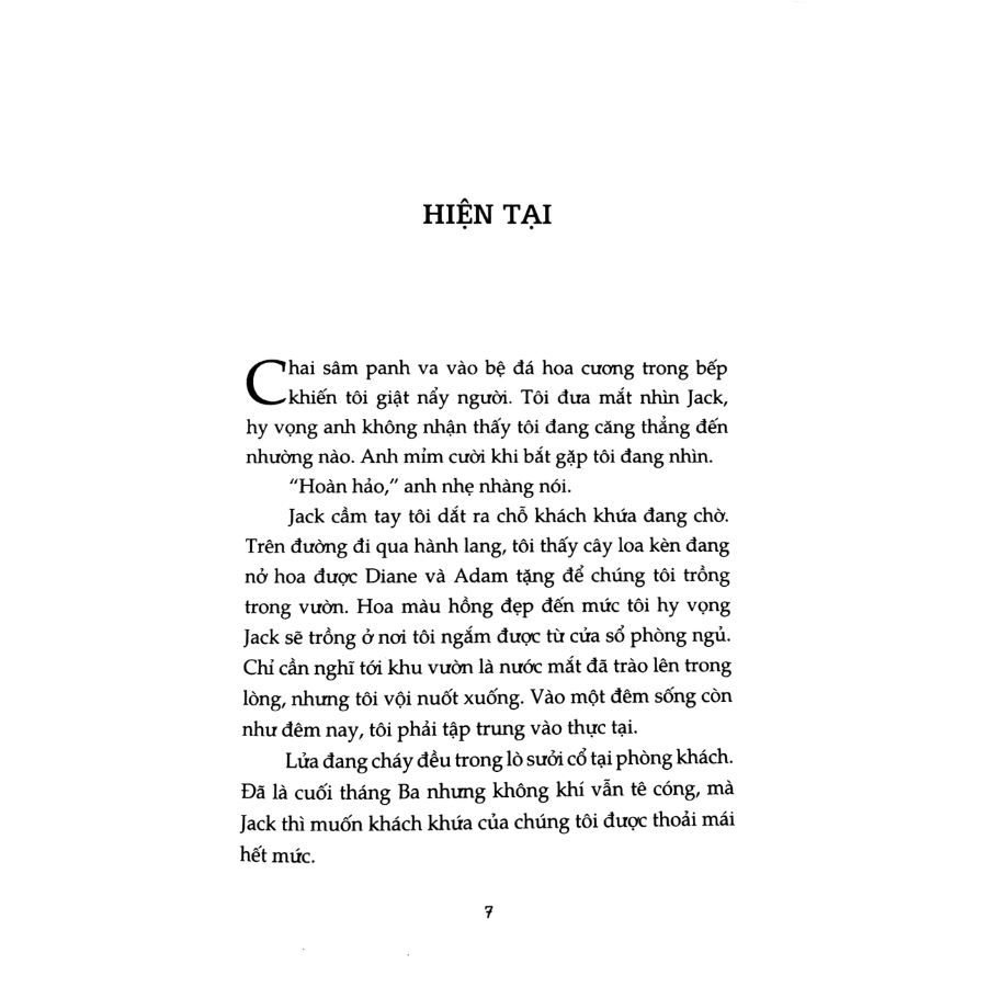 Sau Cánh Cửa Đóng