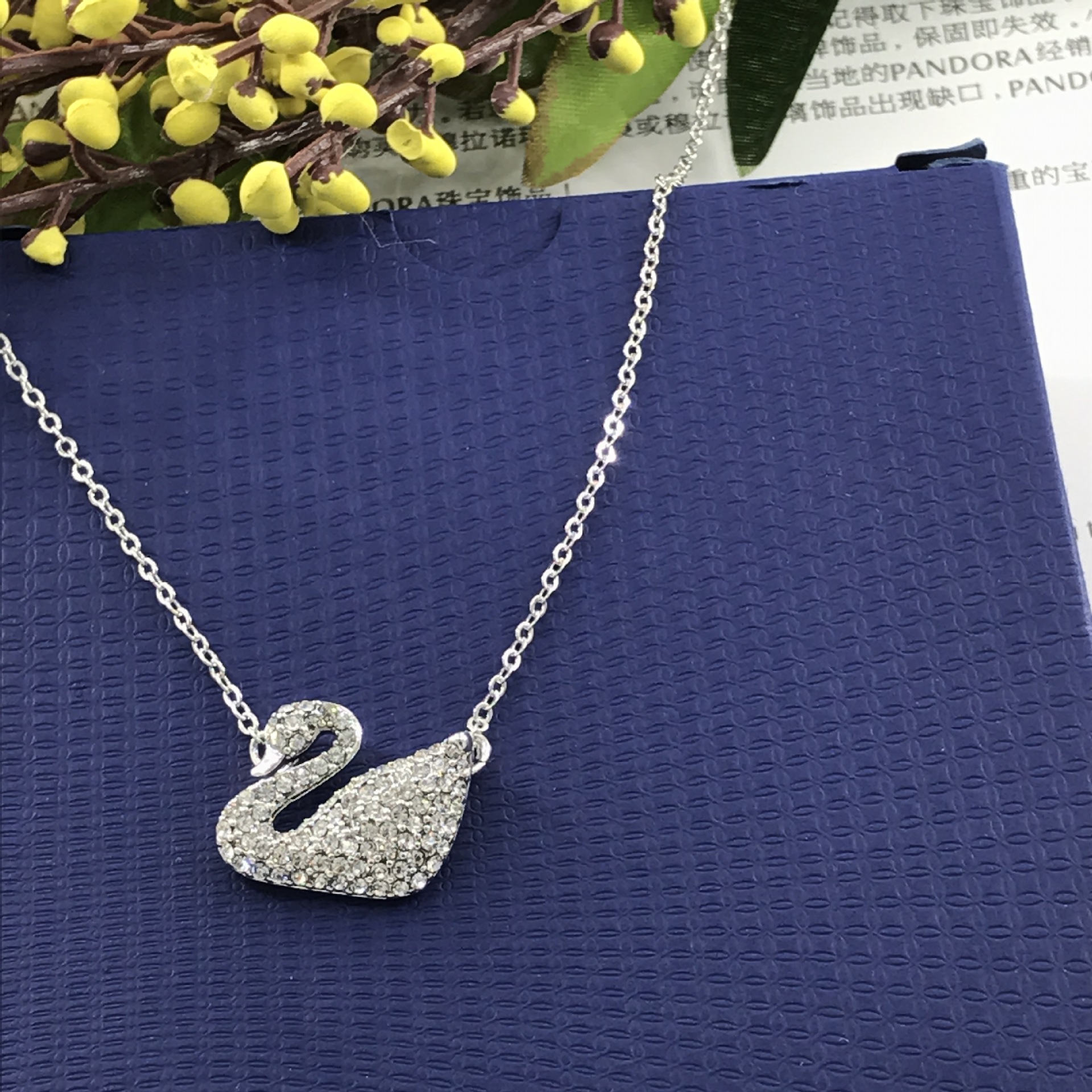 Dây chuyền vòng cổ thiên nga nhỏ xinh ấn tượng
