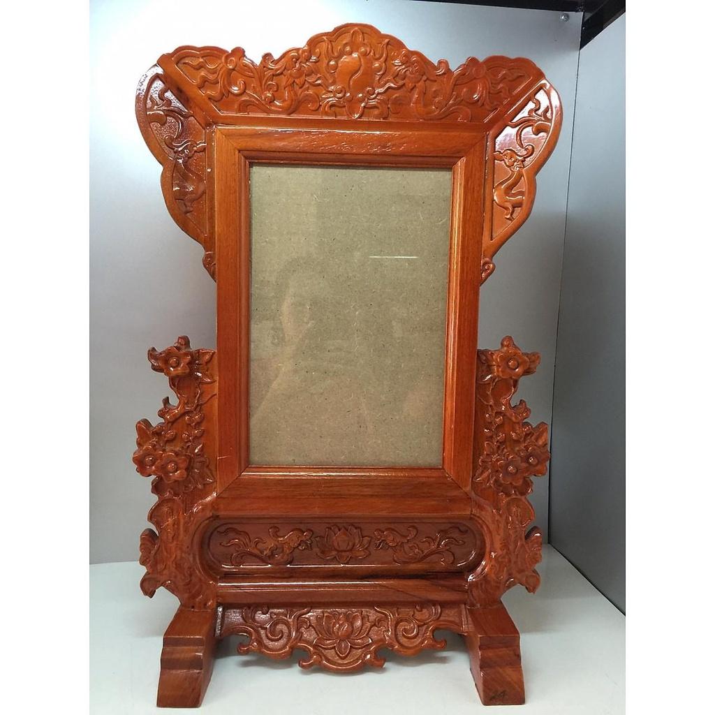 Khung Ảnh Thờ Hoa Mai Gỗ Hương Rát Vàng Khung 20 X 30
