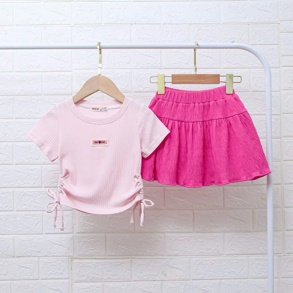 SET VÁY THUN GÂN ÁO ĐÍNH LOGO MIN MIN BÉ GÁI TỪ 12-45KG CHO BÉ GÁI