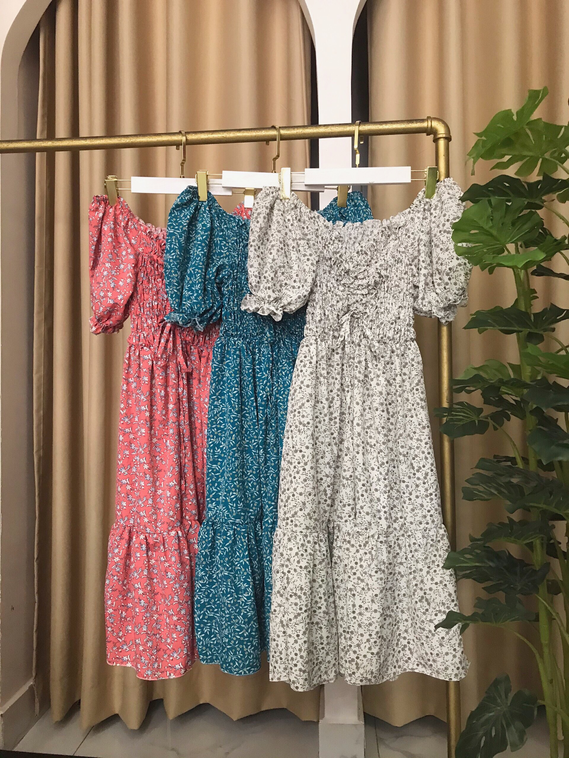 Váy nữ thời trang trễ vai tiểu thư, kiểu bẹt vai gút ngực, chất vải bao mát không nhăn V006