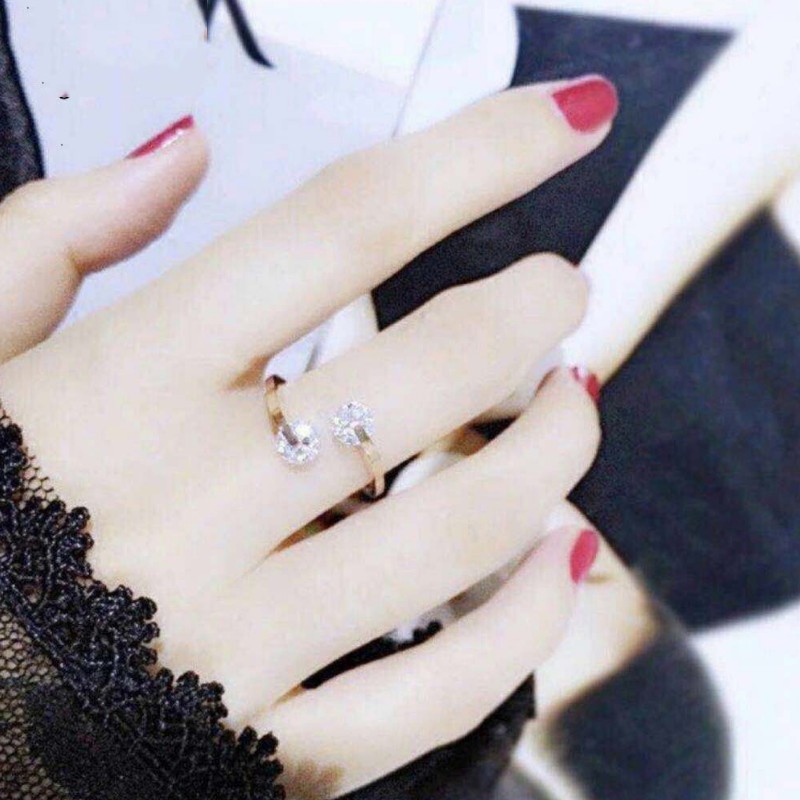 Nhẫn Hở 2 Viên Đá Titan Không Đen TT 2452