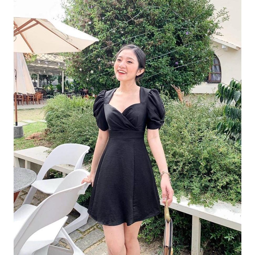 Đầm đũi xoè tiểu thư tay phồng hở lưng
