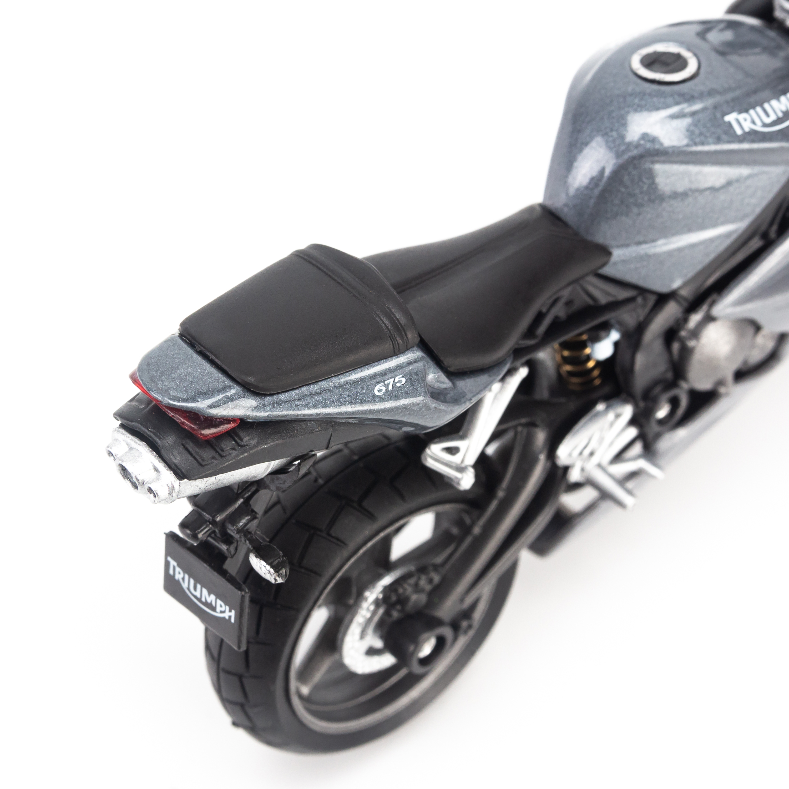 Mô hình xe mô tô Triumph Daytona 675 1:18 Welly Grey-12822PW