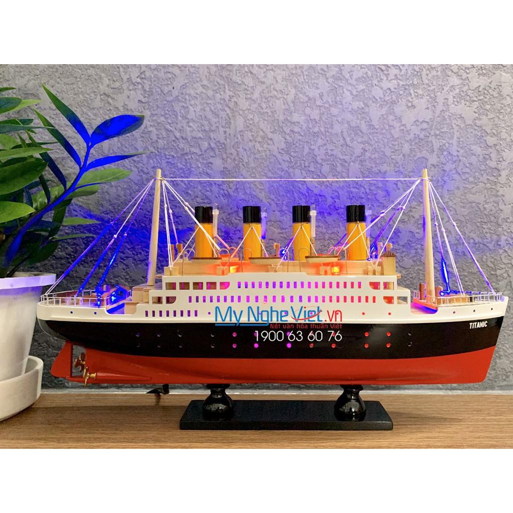 Mô hình thuyền Titanic 40cm Mỹ Nghệ Việt MNV-TB11D-40