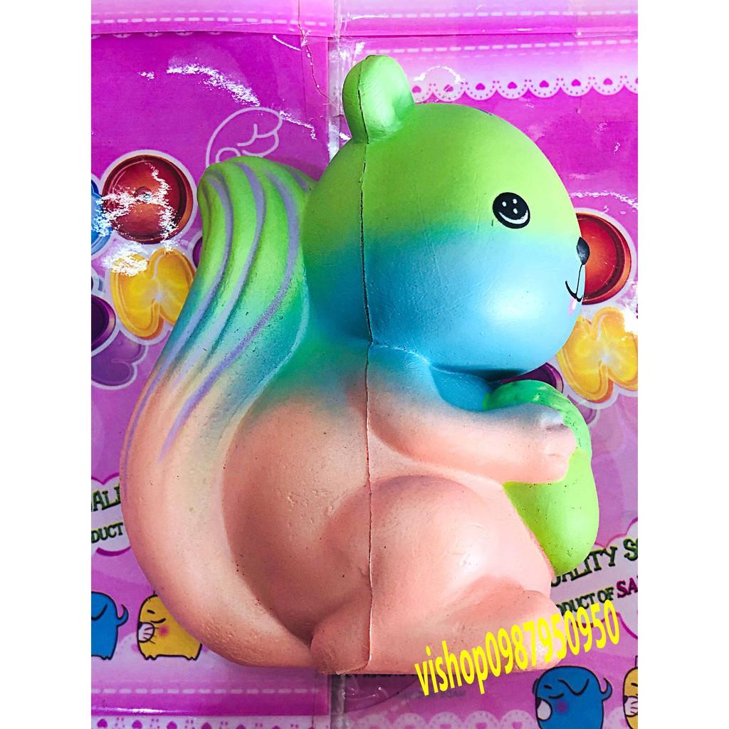 ĐỒ CHƠI SQUISHY SÓC ÔM DÂU XANH mã ZEH5 Nh232