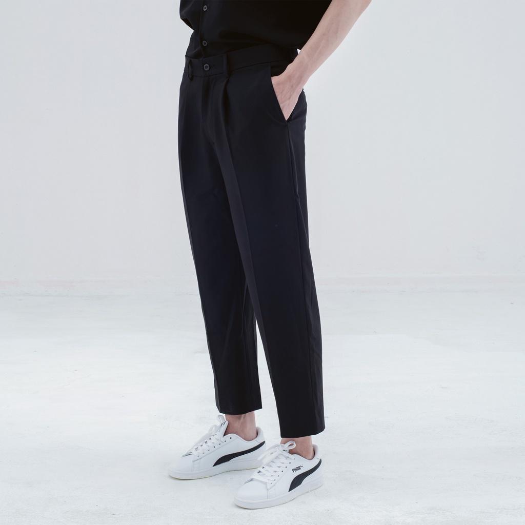 Quần tây nam dáng lửng Carrot Tapered Slacks