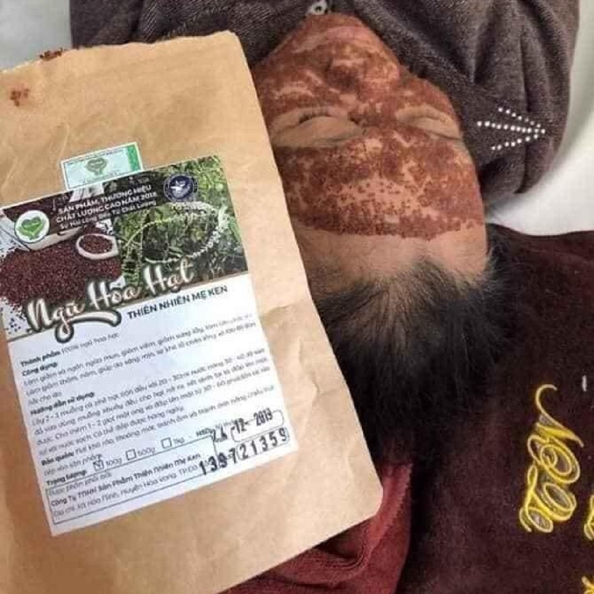 Hạt Ngũ Hoa Mẹ Ken 100g tặng kèm ví duyên dáng Việt Nam (Hoàn toàn từ thiên nhiên)