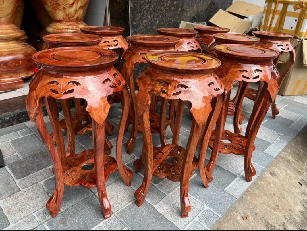 Đôn lá trầu gỗ hương đá mặt 30 cm cao 70 cm