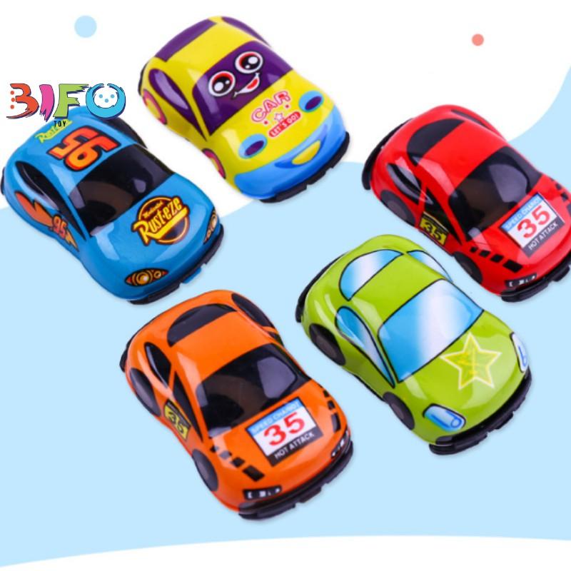 Combo 5 xe ô tô mini đồ chơi chạy cót nhiều màu sắc bé vô cùng thích thú