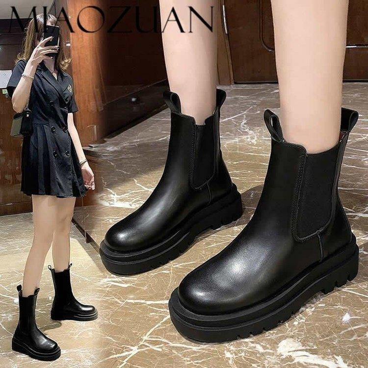 Giày Bốt Thời Trang Hàn Quốc Cá Tính Cho Nữ