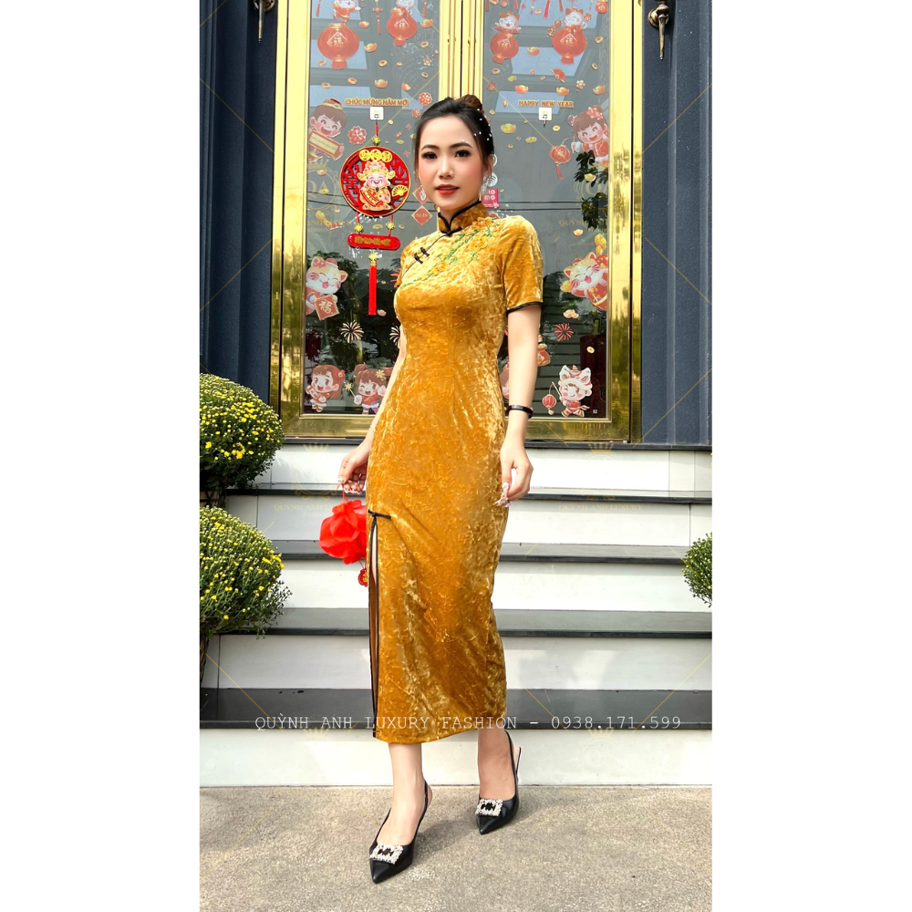 Đầm Sườn Xám Lụa Nhung Tuyết Vàng Trung Hoa Sang Trọng Nenito Dress