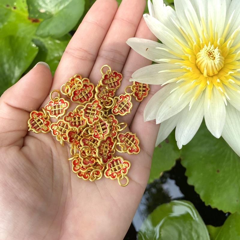 Charm vàng dùng để mix vòng tay