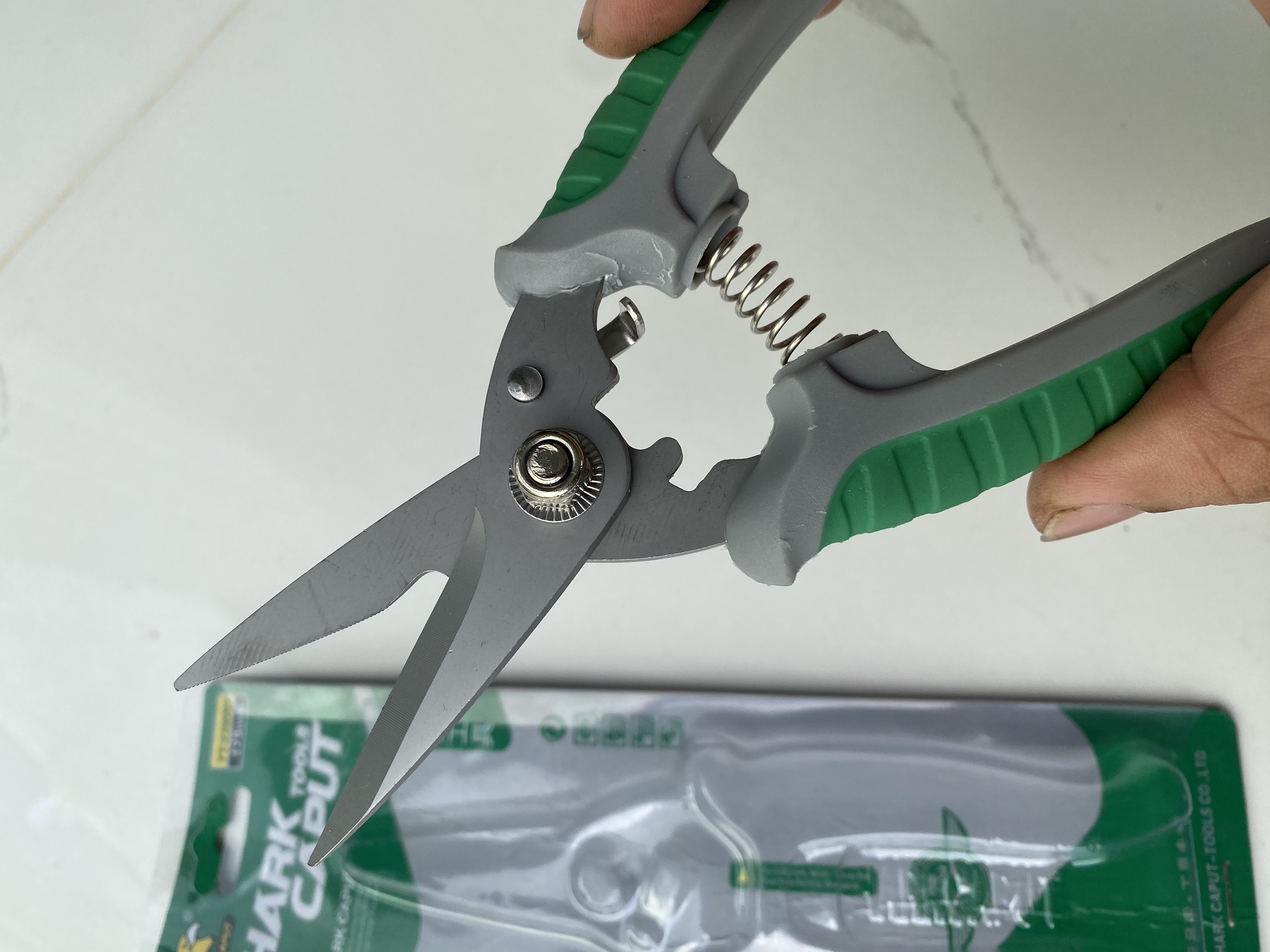 Kéo Cắt Cành mỏ nhọn Tay Cao Su Hark Caput 175mm