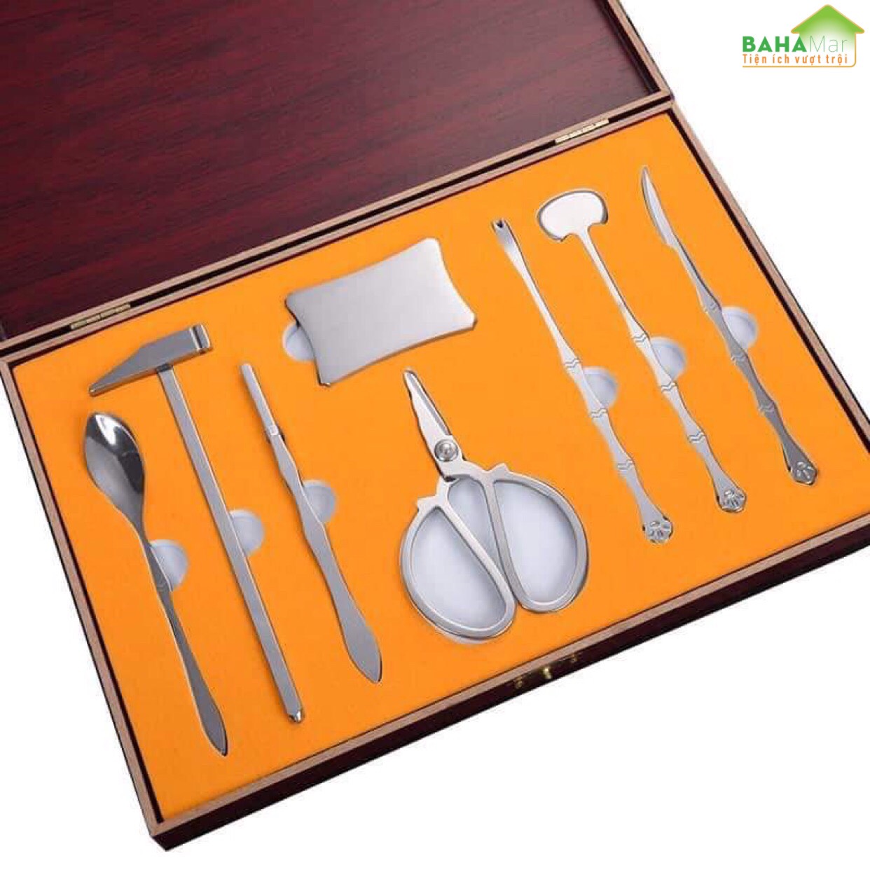 BỘ DỤNG CỤ ĂN CUA GHẸ - HẢI SẢN INOX TIỆN ÍCH CAO CẤP CÓ HỘP GỖ "BAHAMAR" thích hợp cho bất kỳ loại hải sản như tôm hùm, sò, ốc, cua và cũng có thể sử dụng khi ăn quả óc chó, hạnh nhân…
