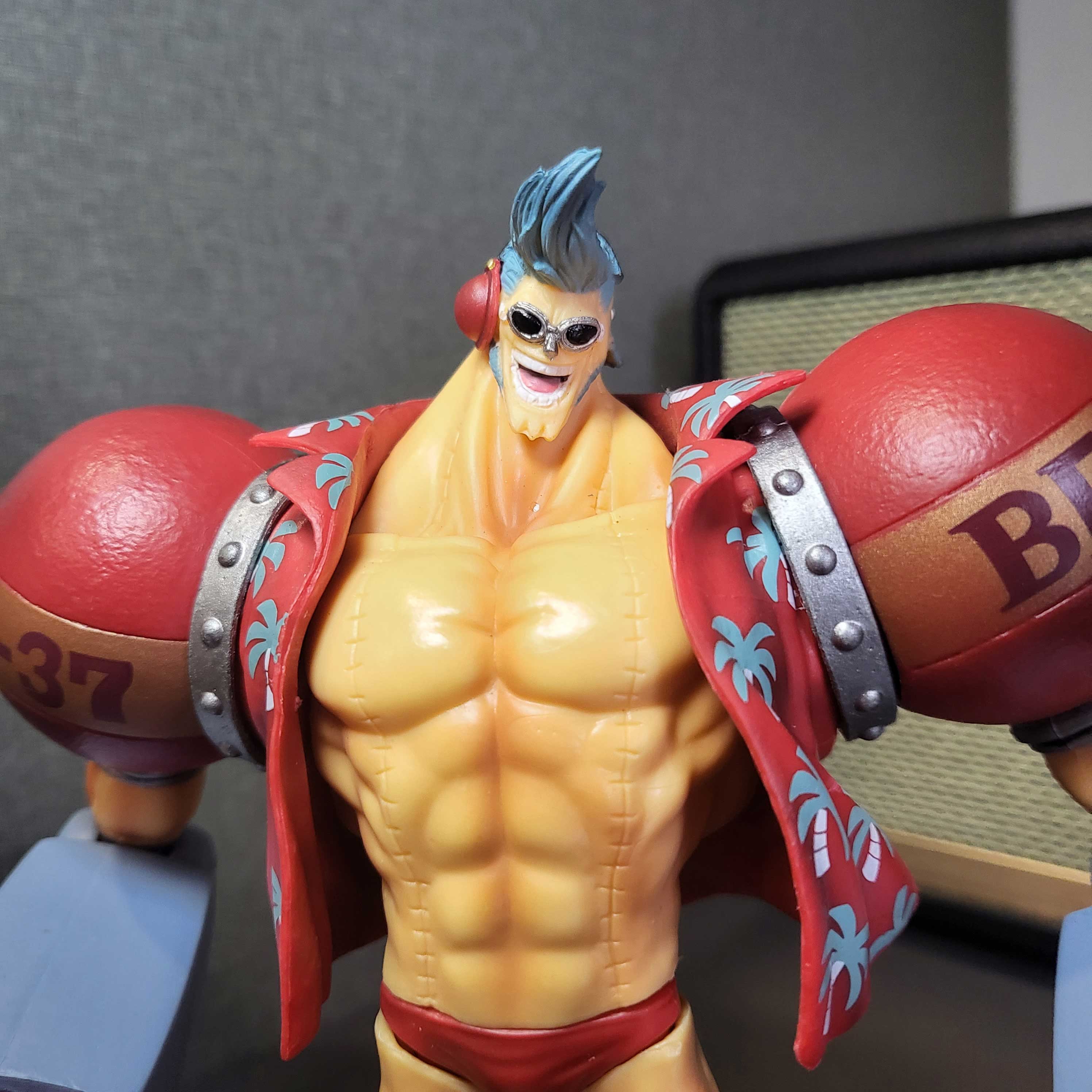 Mô hình Franky người máy 19 cm - One Piece