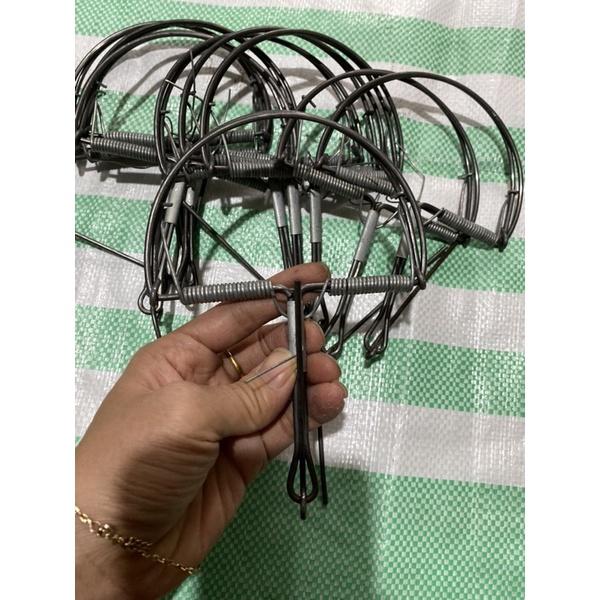 Bẫy chuột bán nguyệt