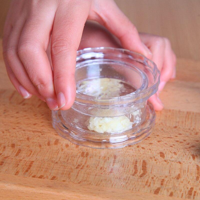 Portable Garlic Grater Mini Garlic Press Chopper Slicer Hand Presser Grinder Crusher Kitchen Tools Press Garlic Twist Garlic Box