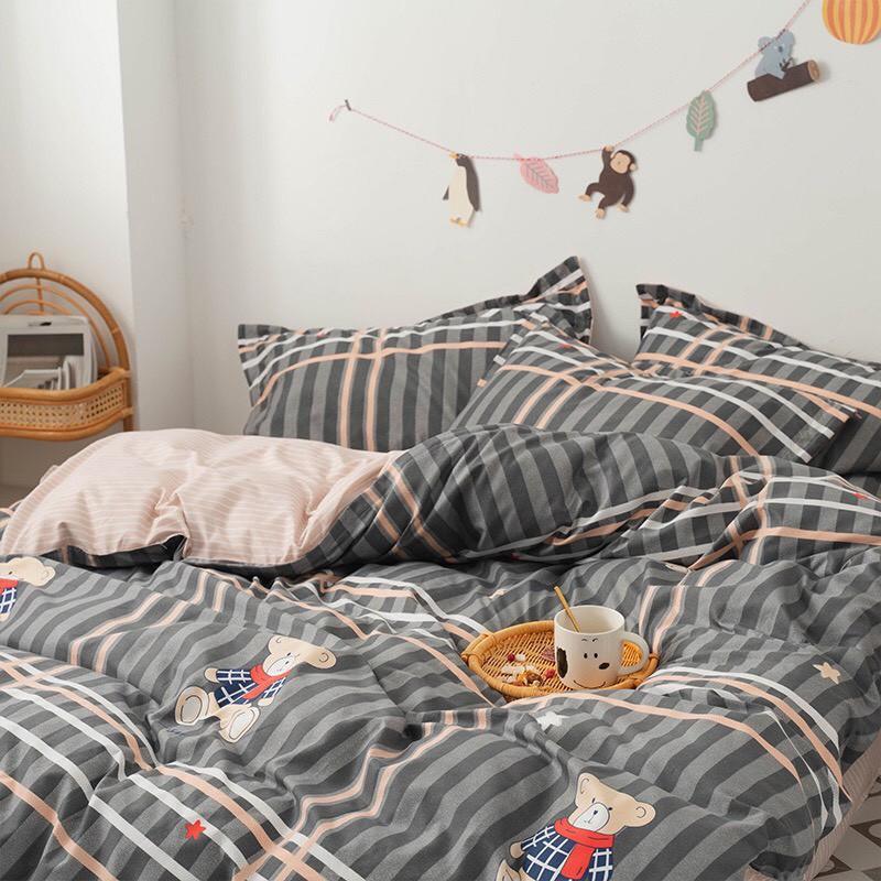 Bộ chăn ga Cotton Poly họa tiết gấu kẻ mẫu mới - Hàng nhập khẩu