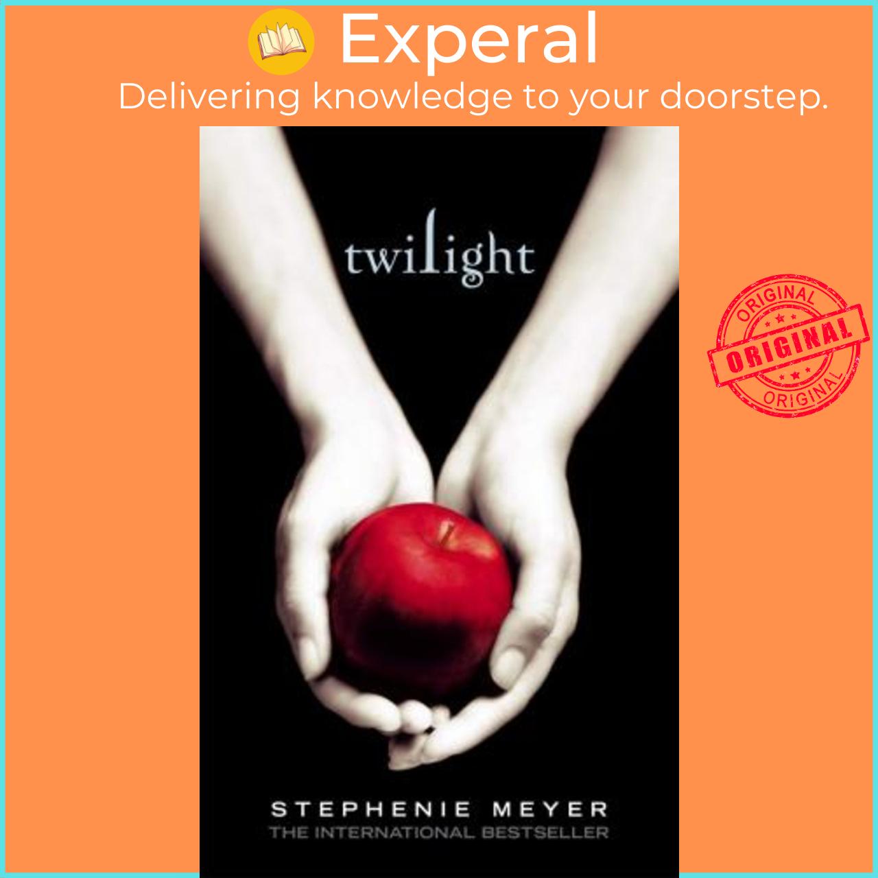 Sách - Twilight : Twilight, Book 1 by Stephenie Meyer (UK edition, paperback)