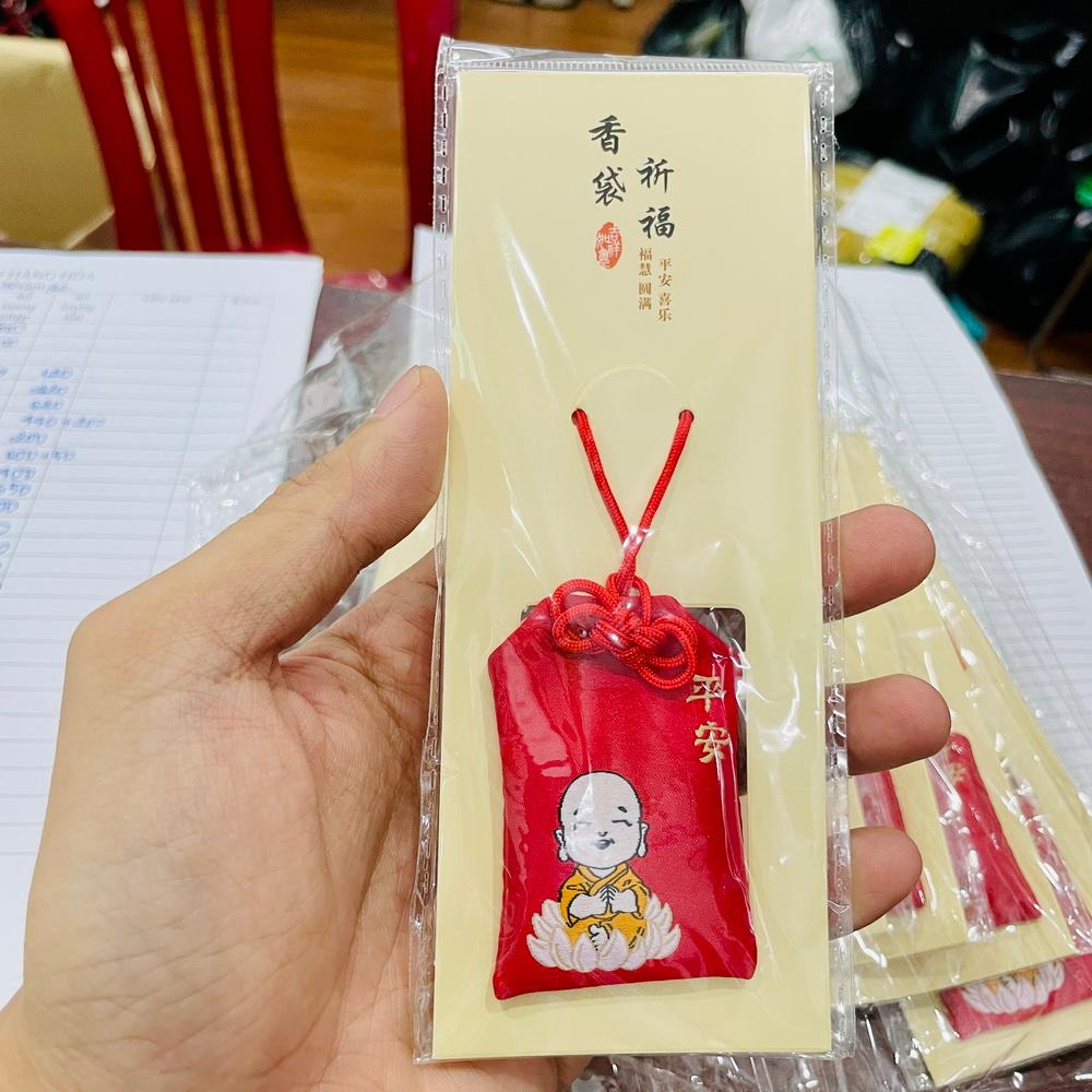 Túi phước lành cho trẻ khoẻ mạnh thông minh bình an