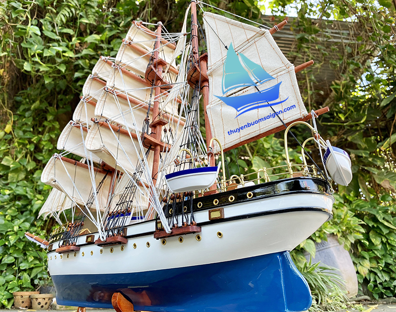 Mô hình thuyền buồm Gorch Fock dài 77cm, thuyền gỗ trang trí, quà tặng cao cấp cho khách hàng đối tác