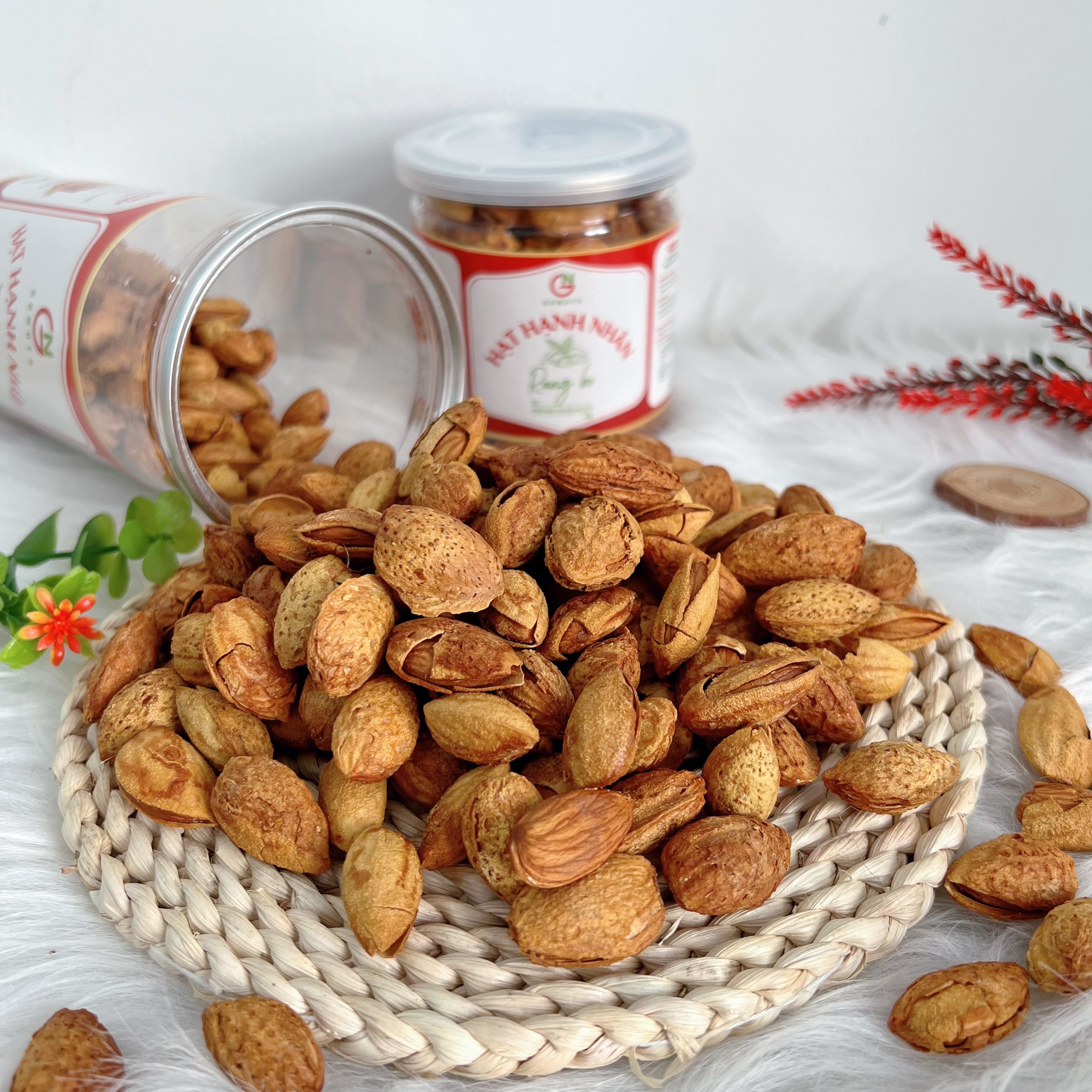 Hạnh Nhân Rang Bơ Vỏ Mỏng Gunuts, Hạt Hạnh Nhân Nhập Khẩu Mỹ Tốt Cho Tim Mạch Hộp 500g