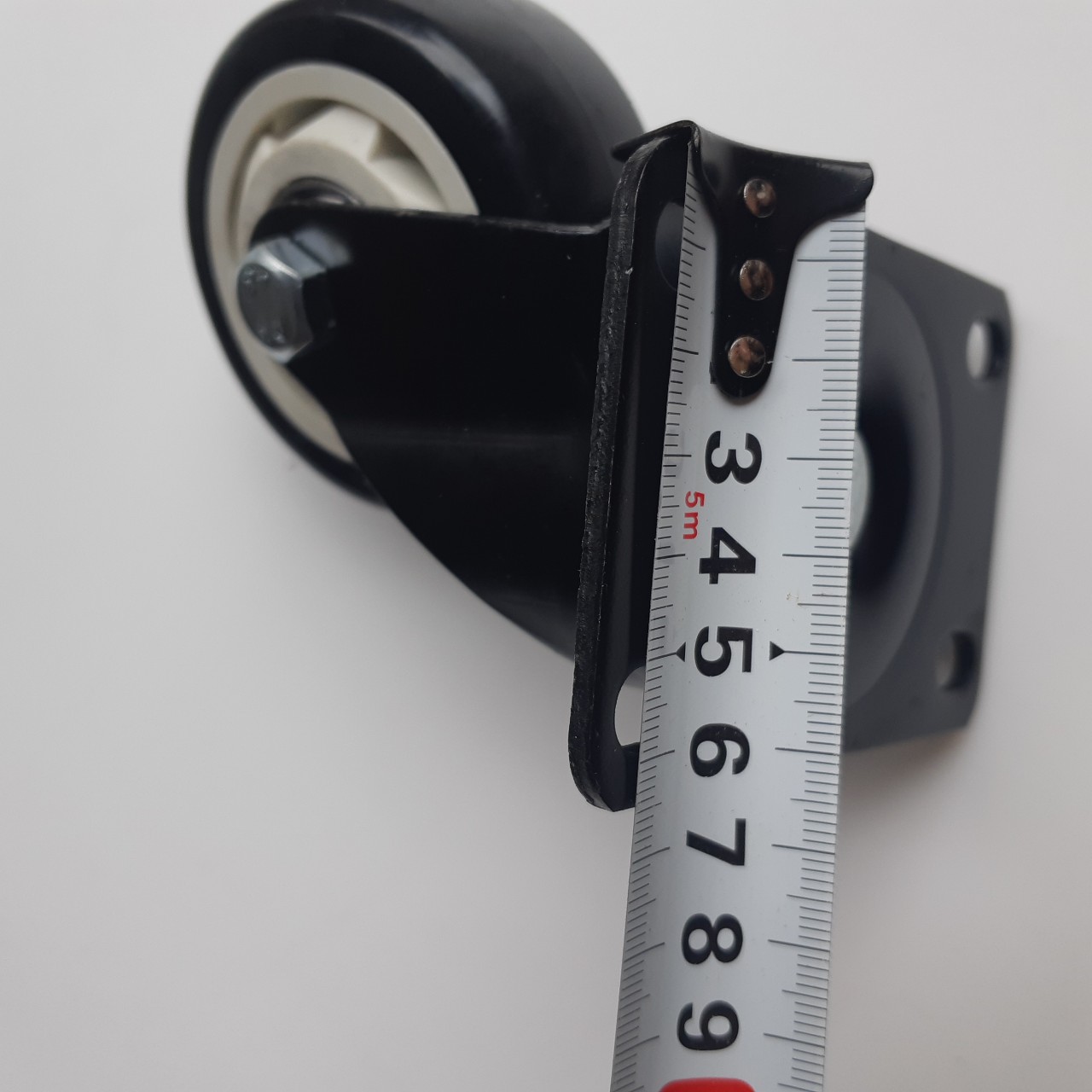 Bộ 4 bánh xe đẩy 6 cm màu đen xoay 360 độ có khóa chống trượt