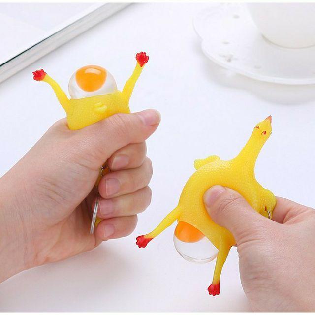 Móc khóa Đồ chơi gà đẻ trứng thú vị