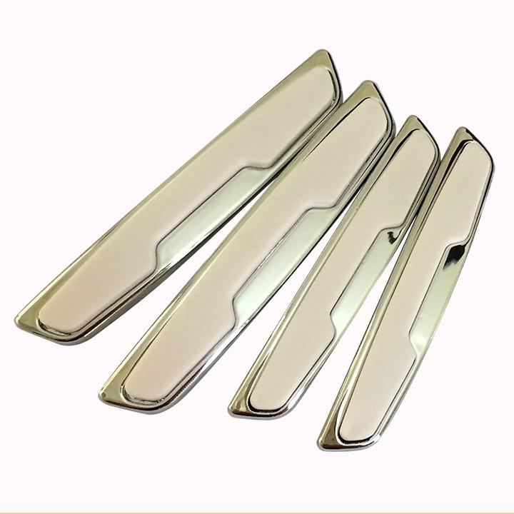 Bộ 04 Miếng Dán Bảo Vệ Cửa Xe HT-02