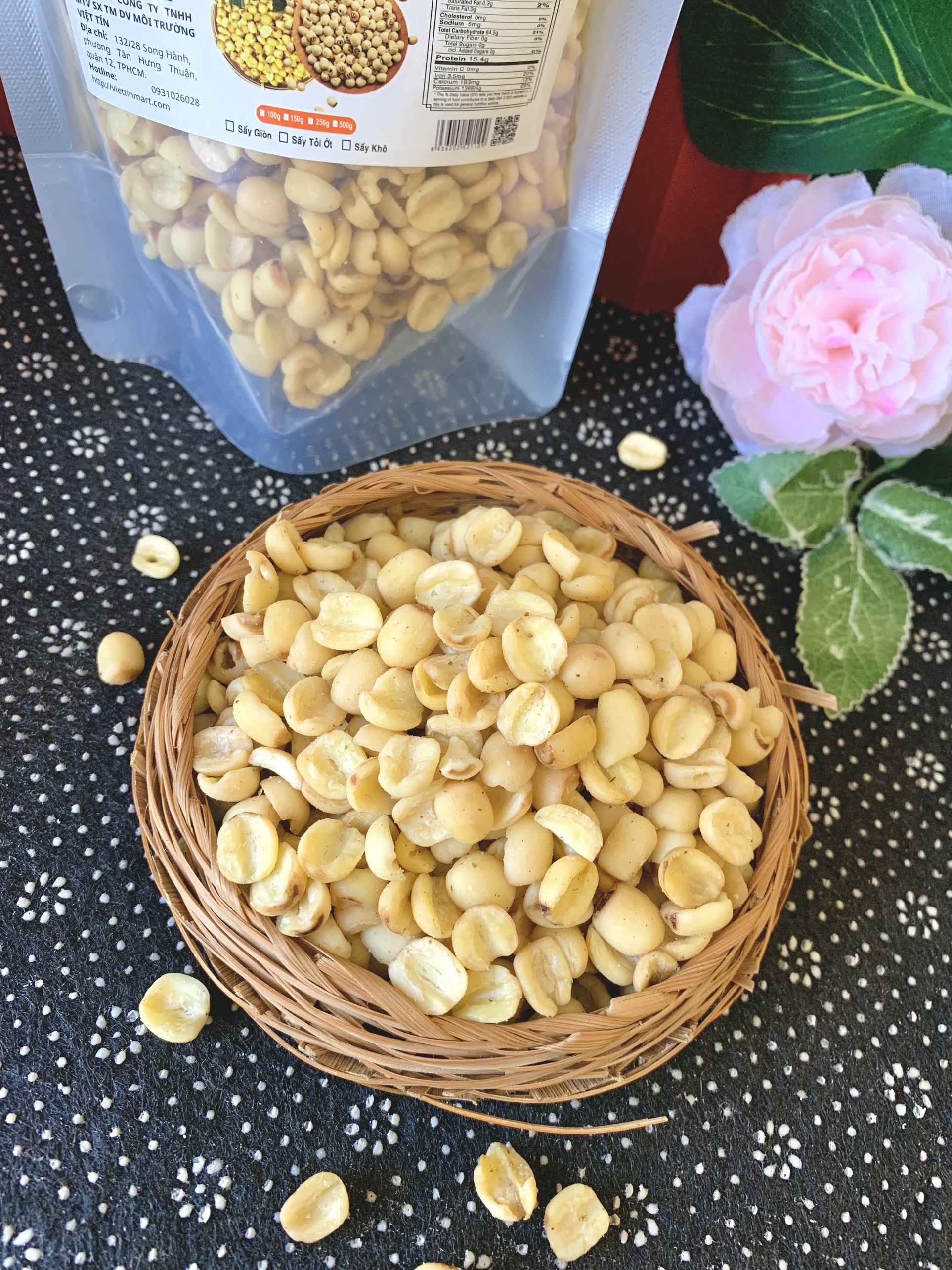 Hạt Sen Sấy Giòn Vỡ Đôi VietTin Mart 250g