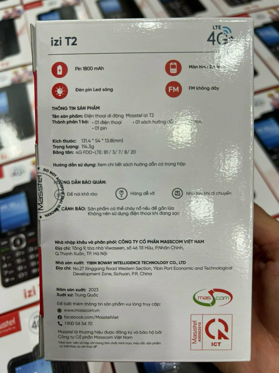 Hình ảnh Điện thoại Masstel izi T2 4G(LTE), Màn hình 2.4 inch, Đèn pin siêu sáng, Loa to - Hàng chính hãng