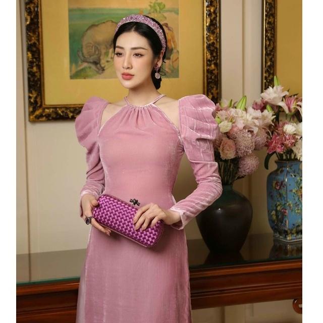 Áo Dài cách tân vải Nhung Tay Bồng Cổ Yếm Cho Các Nàng