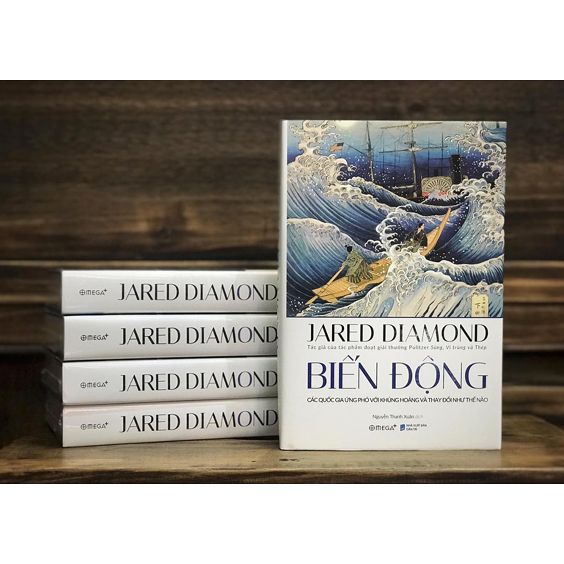 Combo Sách Nghiên Cứu Lịch Sử Nhân Loại Của Jared Diamond : Biến Động + Sụp Đổ (Phiên Bản 2020)