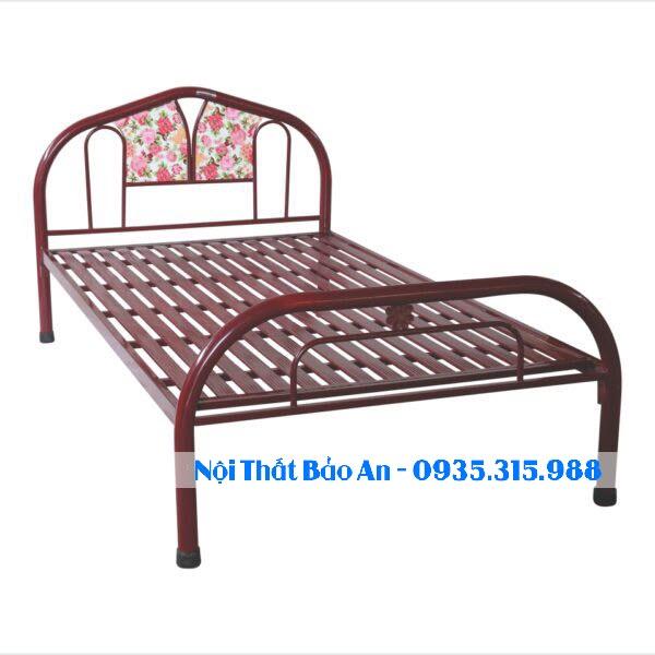 Giường sắt giá rẻ nhiều kích thước (0,8cm x 2m , 1mx2m , 1m2x2m ) Bảo An mẫu 10