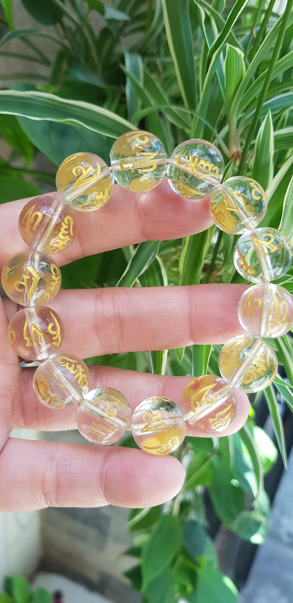 Vòng Tay Nam Màu Trắng khắc chữ Vàng sáng đẹp Size 14mm 14 hạt hợp Các Anh mạng Kim mạng Thủy đeo may mắn ạ