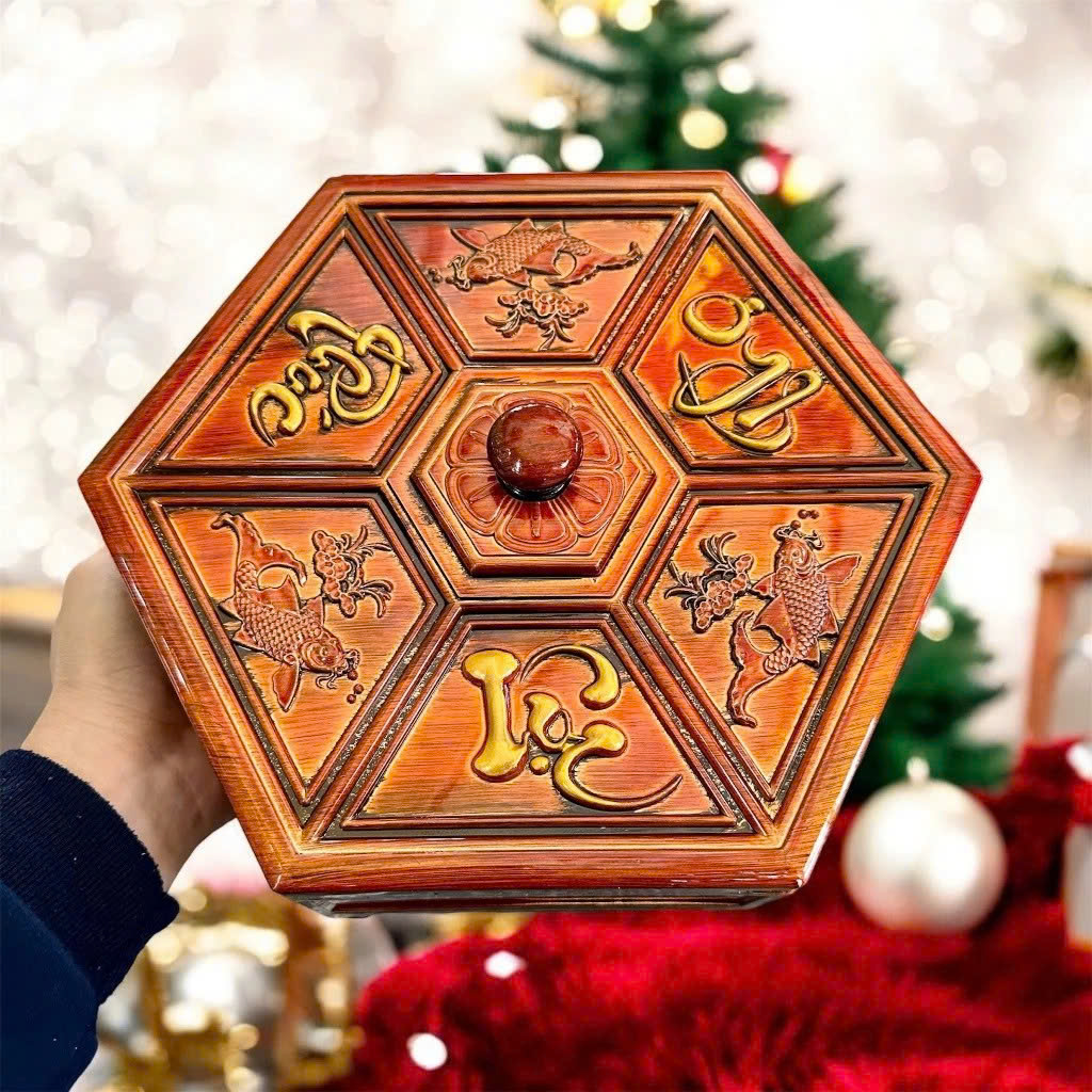 Khay Đựng Bánh Kẹo Mứt Tết Giả Gỗ Phúc Lộc Thọ – Hộp Mứt Tết Cá Chép Vàng 7 Ngăn Sang Trọng, Tiện Lợi - HÀNG CHÍNH HÃNG MINIIN