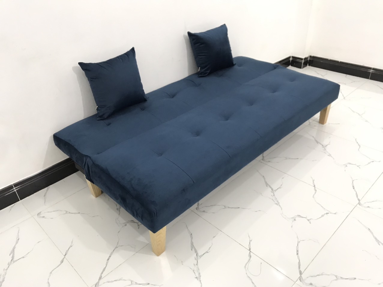 Bộ bàn ghế sofa bed bật giường nằm xanh dương đậm vải nhung nhiều kích cỡ