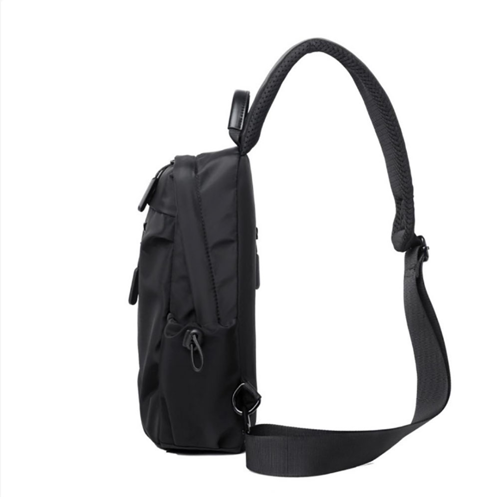 Túi đeo chéo Basic vải Polyester chống nước, tích hợp dây sạc USB unisex nam nữ phong cách thời trang