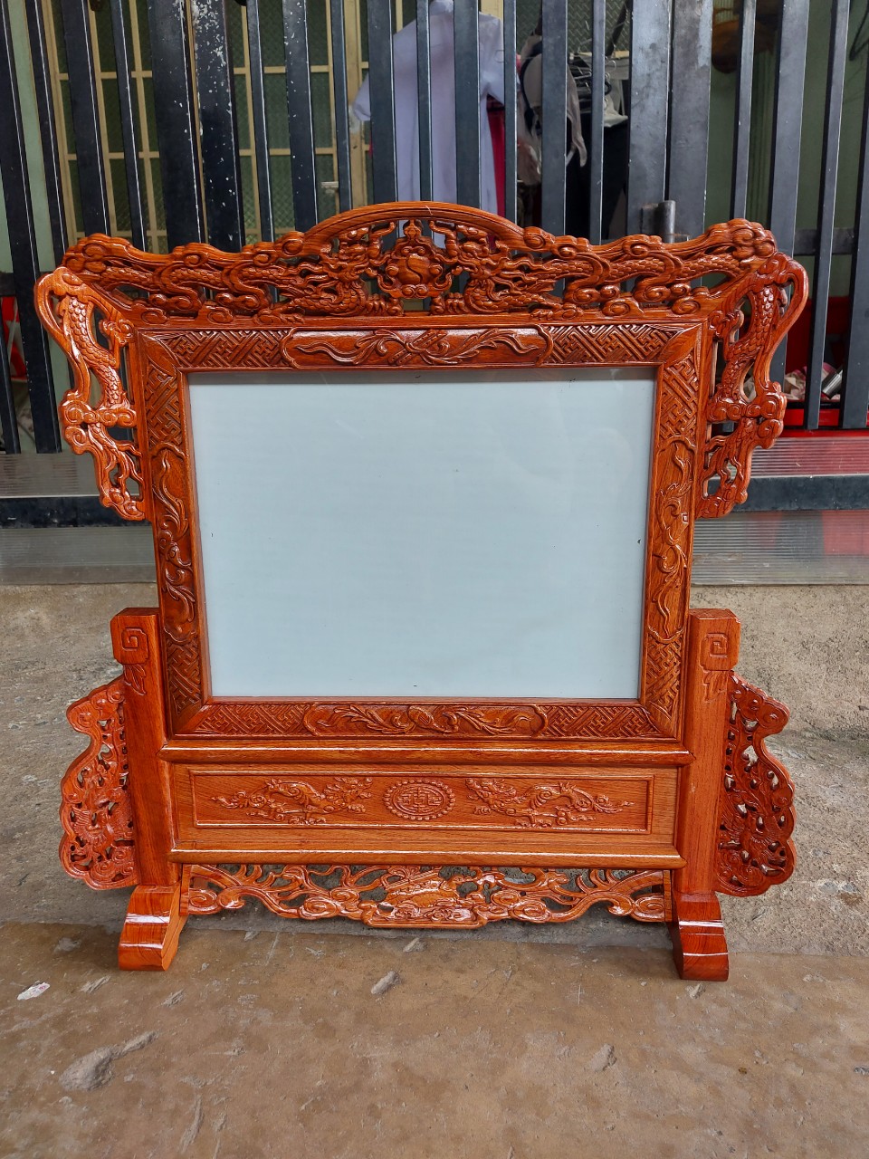 Khung ảnh thờ đôi tứ linh,khung hình thờ gỗ hương cao cấp kích thước 25cmx35cm và 40x30cm