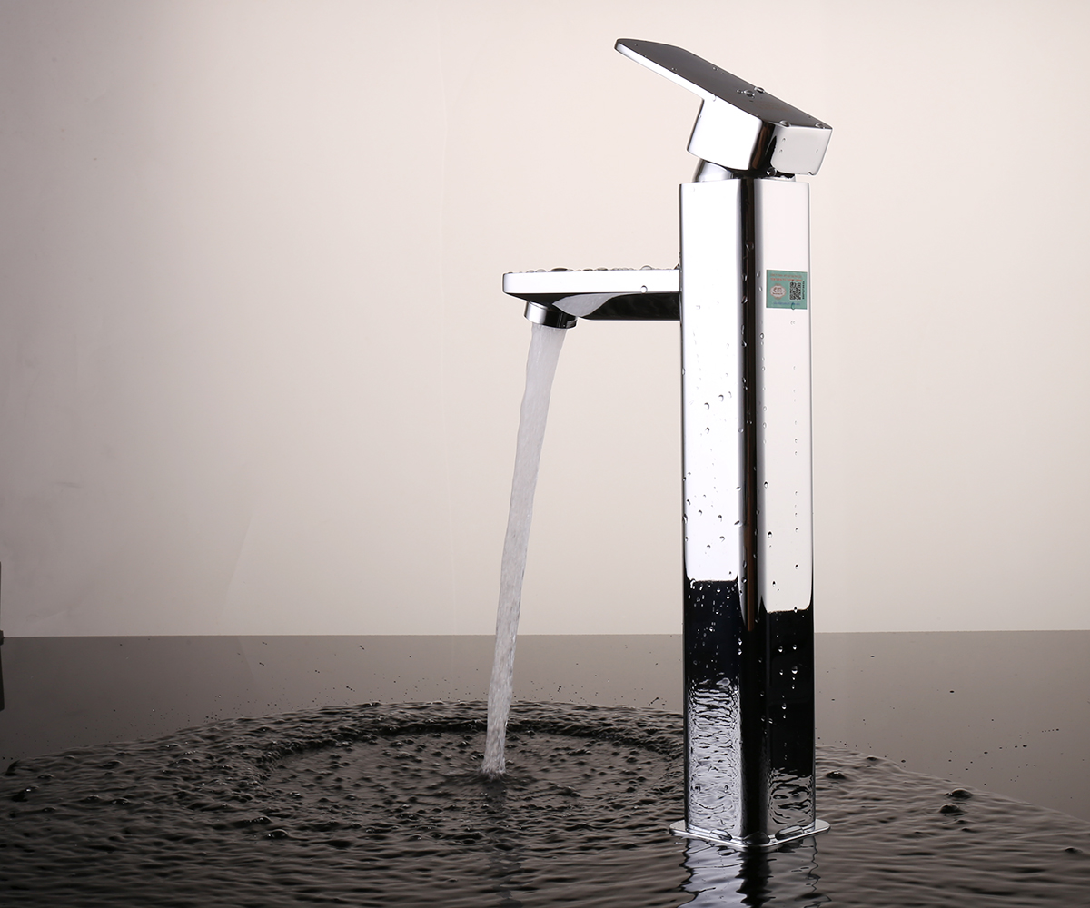 Vòi Lavabo nóng lạnh Đồng mạ Chrome Eurolife EL-D21