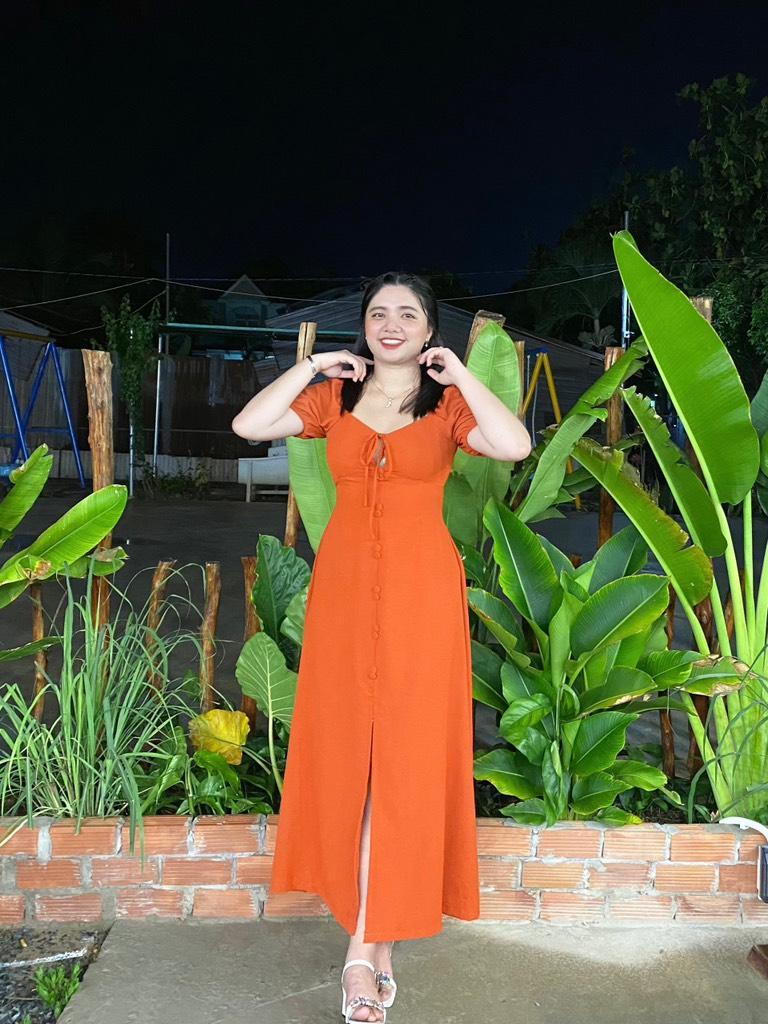 Đầm midi đũi tay phồng