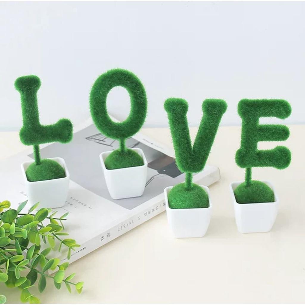 Bộ chậu cây giả hình chữ LOVE đặt kệ tủ decor nhà cửa, quán cà phê lãng mạn LV-04