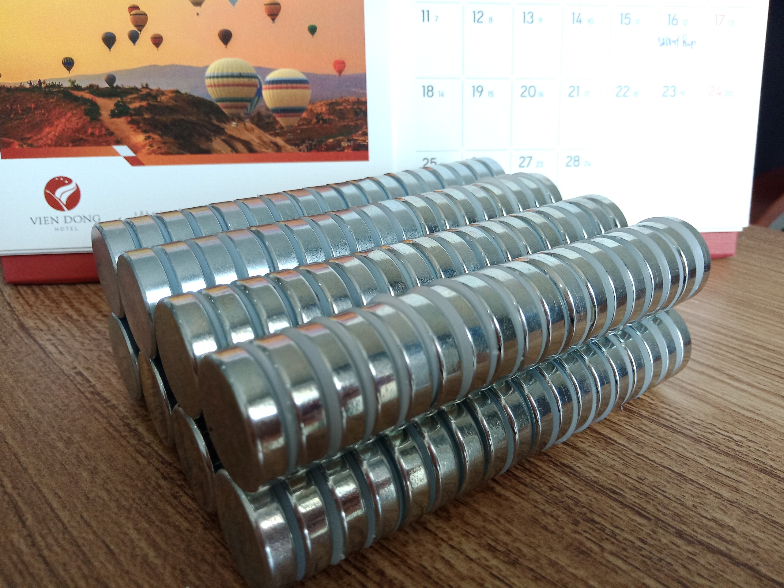 10 Viên Nam Châm Đất Hiếm Loại Tròn 20x5mm Mạ Kẽm Lực Từ N35 Cực Mạnh