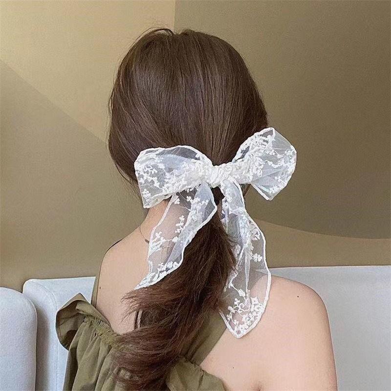 Kẹp nơ ren tiểu thư vạt nhọn thêu hoa phong cách retro cổ điển Tatitava