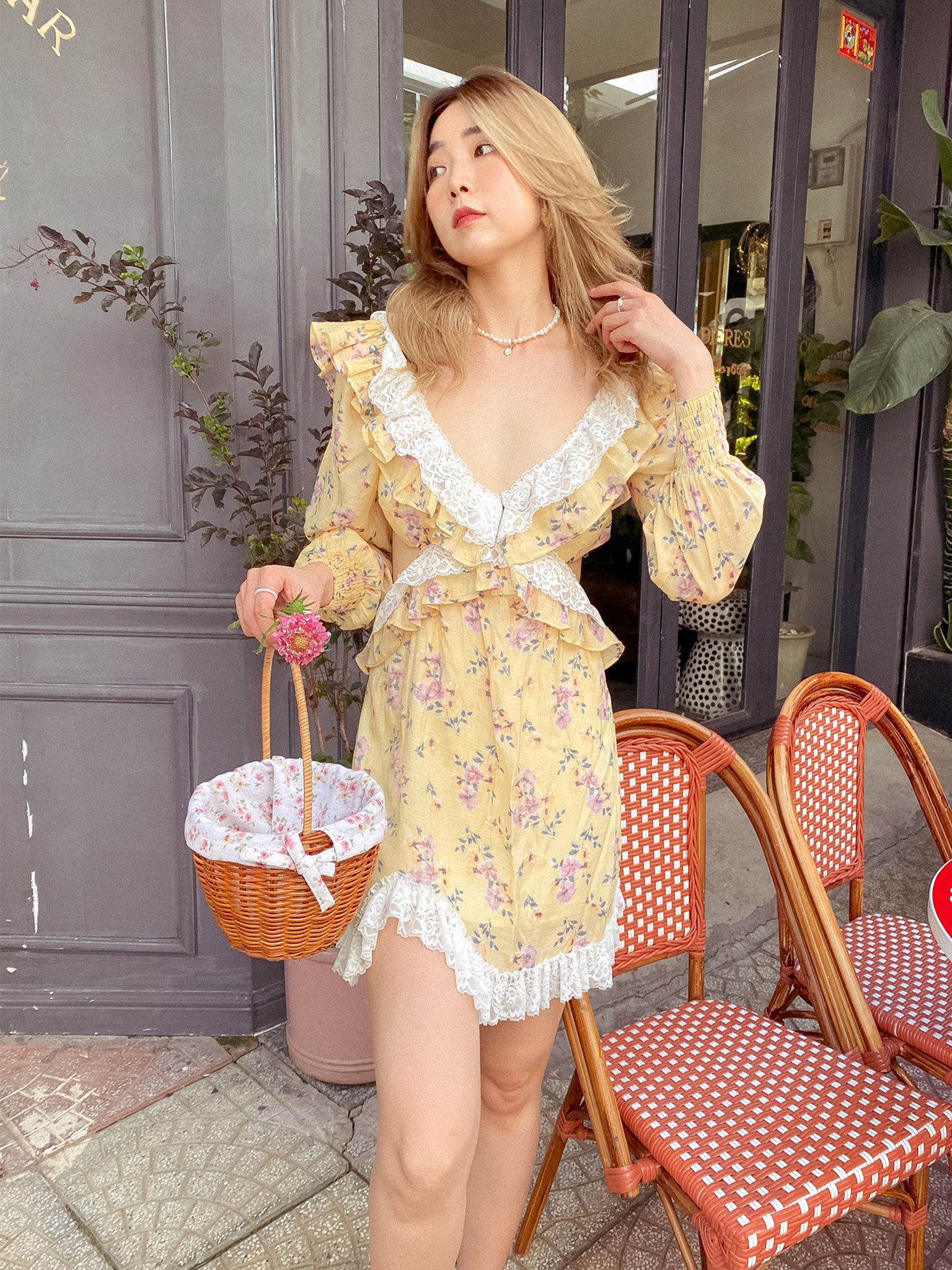 Đầm vàng hoa nhí hở lưng Velvet Dress Gem Clothing SP060635