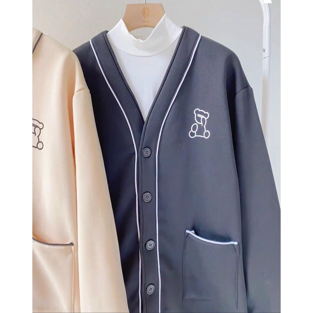 Áo Khoác Cardigan Túi Vuông Thêu Gấu Chạy Viền Cặp Đôi Nam Nữ Siêu Xinh - Unisex - Bomber Jac