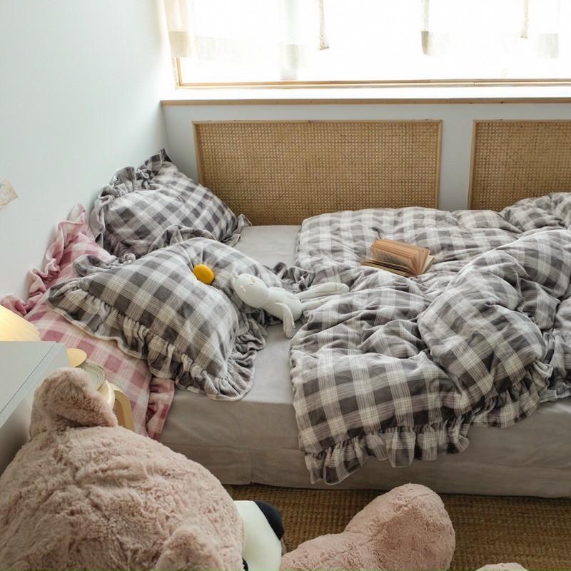 Set Nỉ Nhung Hàng Nhập Khẩu Cao Cấp 4 Món Kẻ Đen Viền